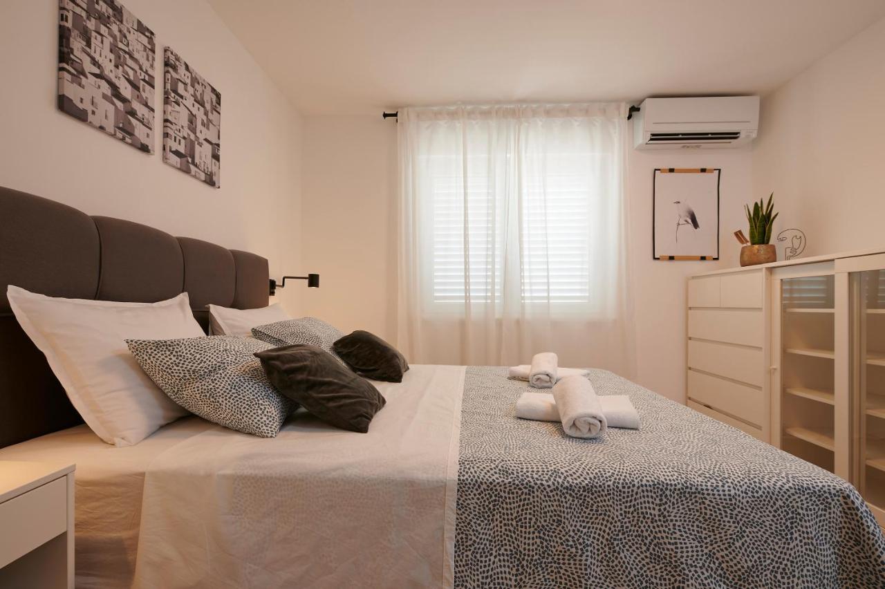 Apartman Miro - Center Of Trogir Exterior foto